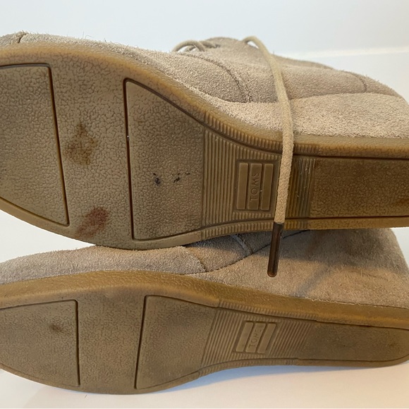 Toms Suede Wedge Booties, Size 6 1/2, Tan - Picture 3 of 6